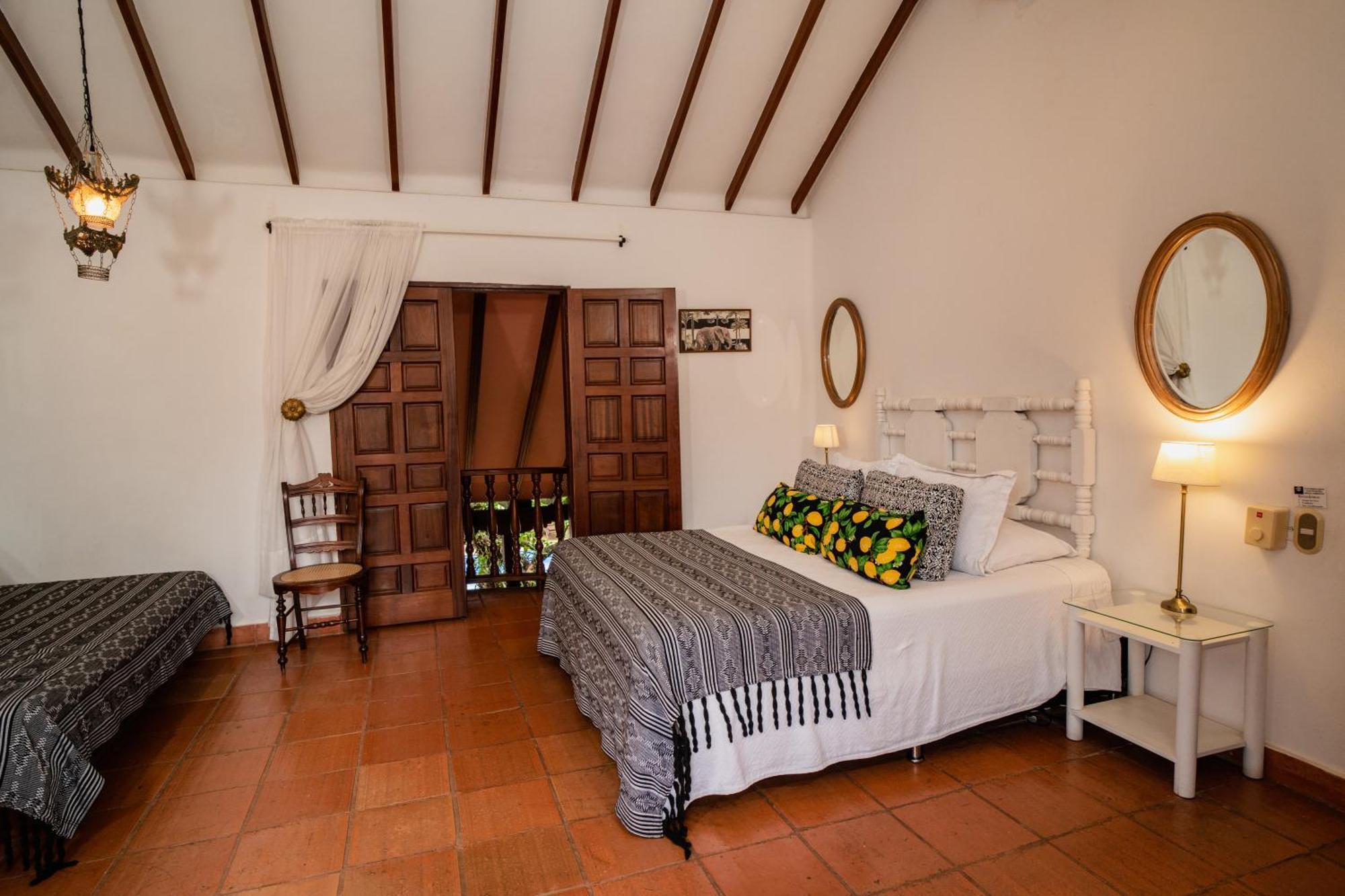 Hotel Boutique Al Alma Santa Fe de Antioquia Esterno foto